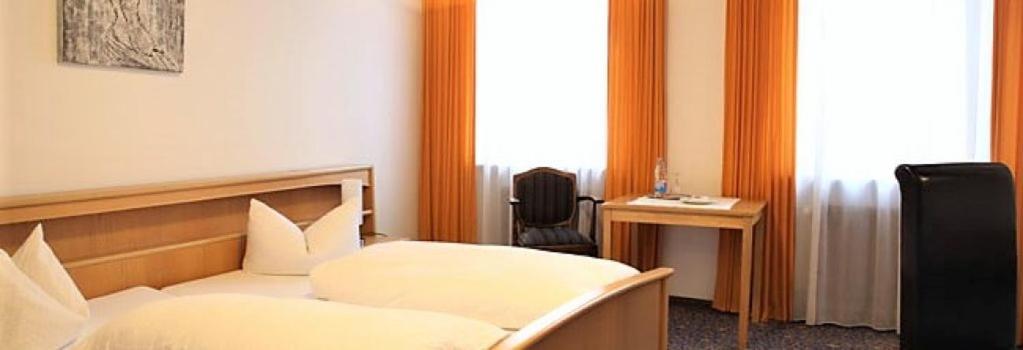 Hotel Roessle Furstenberg  外观 照片