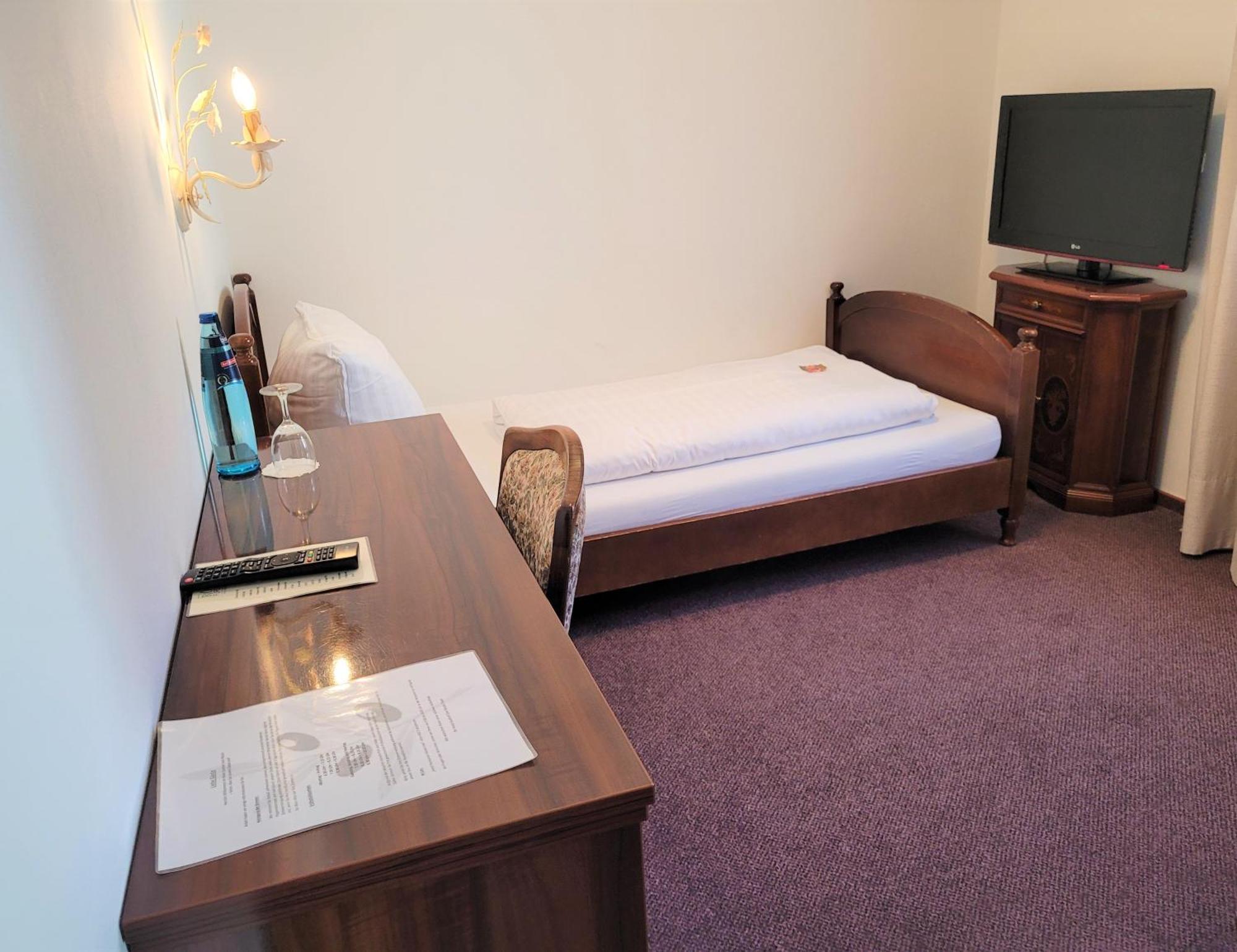 Hotel Roessle Furstenberg  外观 照片